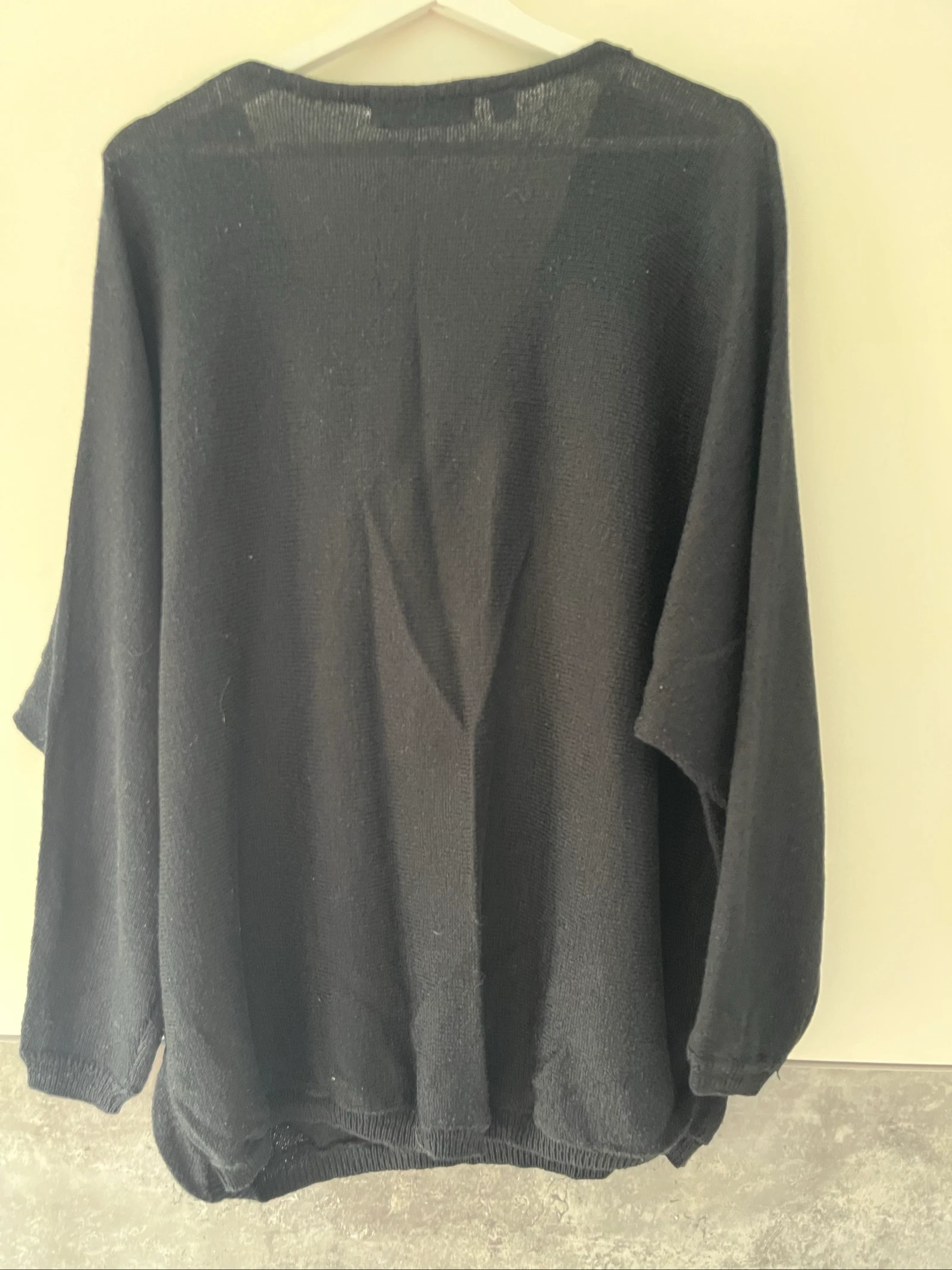 Blusa leve - gola alta - preta - Bonprix - 50 – photo 7